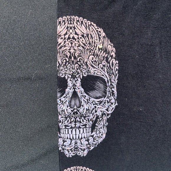 BRAND: Vocal GEM SKULL LEGGINGS SIZE OS. - Picture 2 of 3